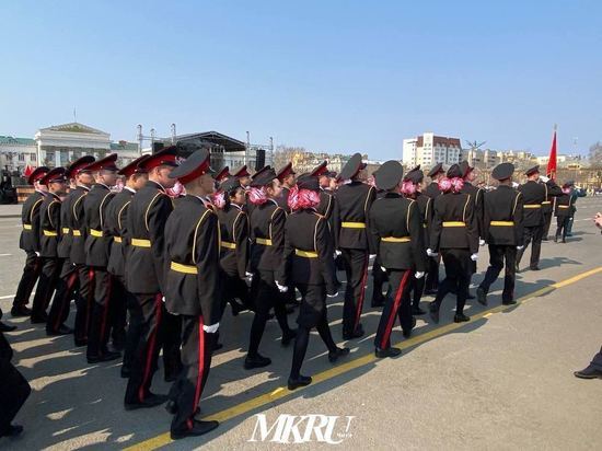 Ученики кадетской школы впервые участвовали в Параде Победы в Чите