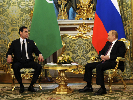 Президент Туркмении прибыл в Москву на парад Победы