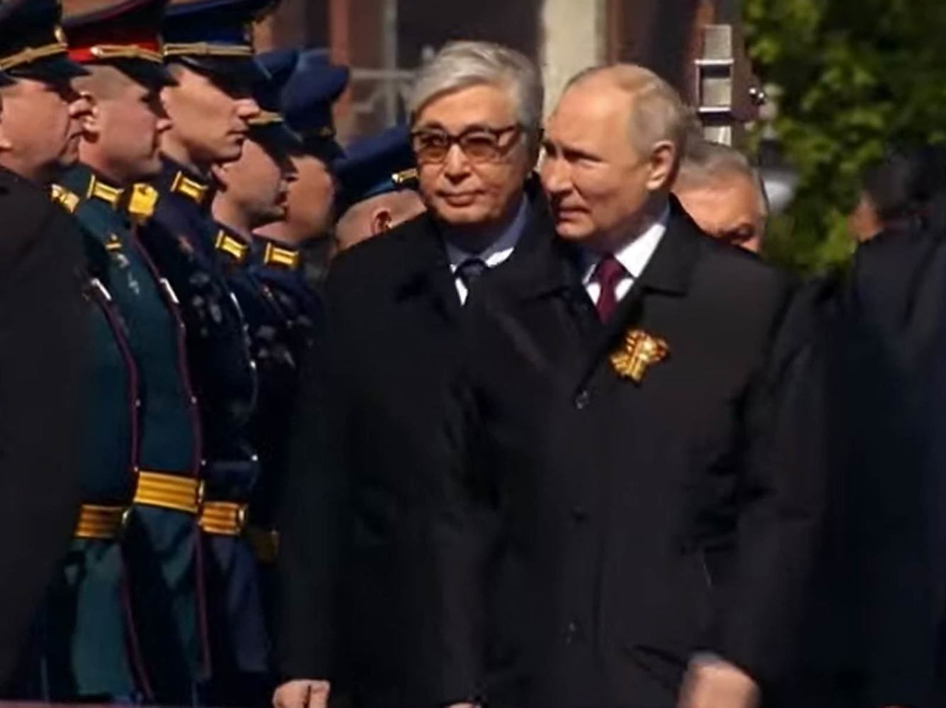 Путин, Лукашенко, Токаев, Пашинян: лидеры стран СНГ приветствовали ветеранов на параде Победы