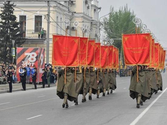 Парад Победы на Соборной площади в Омске посмотрели 10 тысяч зрителей