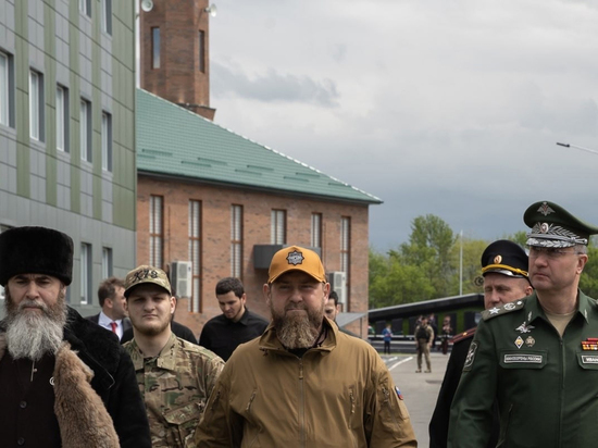 В Чечне торжественно открыли новый военный городок полка «Север-Ахмат»