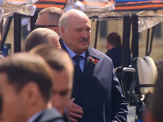 "Наша нiва": Лукашенко пропустил завтрак с Путиным и вернулся в Белоруссию сразу после парада