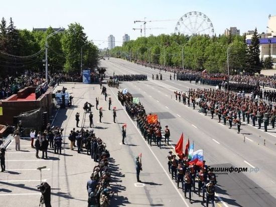 В Уфе более полутора тысяч человек приняли участие в параде Победы