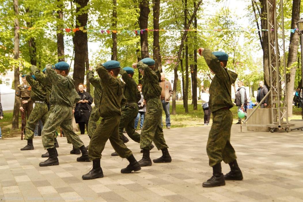 Парк Победы мероприятия. Парк день Победы. Парк Победы Рязань. День Победы мероприятия для школьников.