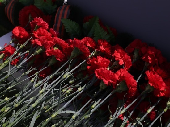 В Астрахани сотрудники УМВД почтили память погибших в годы ВОВ
