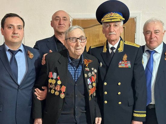 Правительство Дагестана тепло поздравило ветерана ВОв с праздником