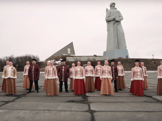 В Мурманской области хором со всей страной исполнили песню “Баллада о солдате”
