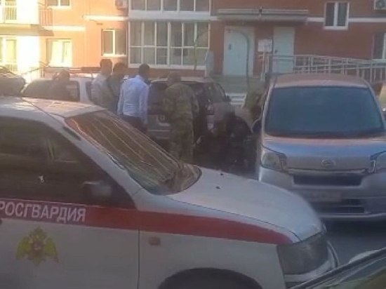 В Хабаровске на парковке случилась драка со стрельбой