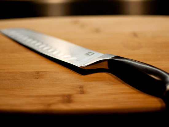 Мужчина ранил ножом школьника в Токио