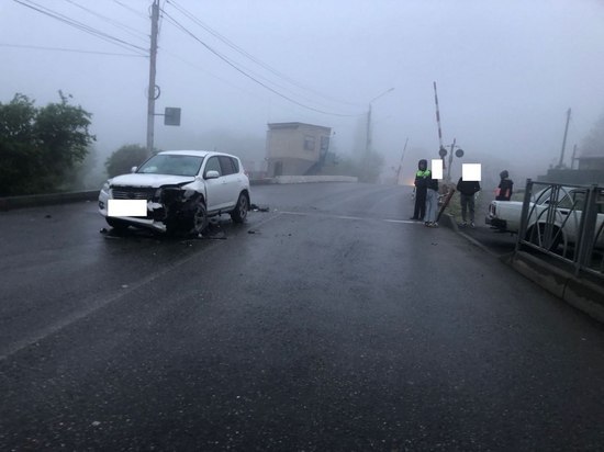 В Ставрополе водитель иномарки выехал на «встречку», столкнулся с «семеркой» и сбежал с места ДТП