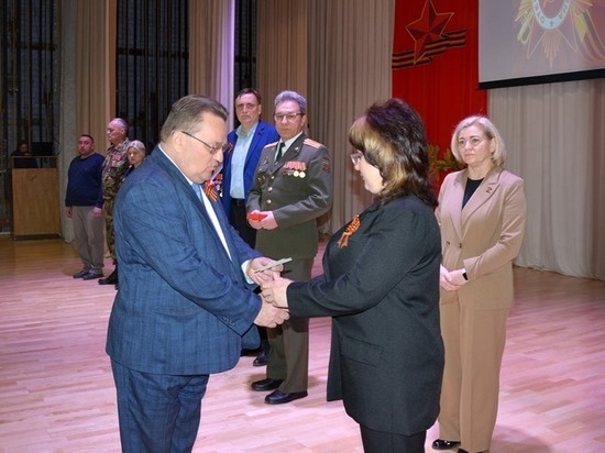 Погибшего в ходе СВО орловчанина посмертно наградили орденом Мужества