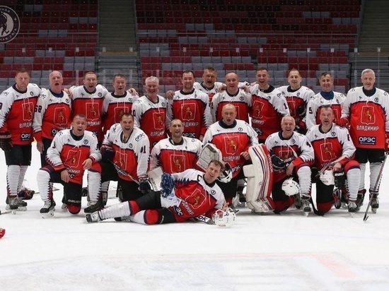 В финале владимирские хоккеисты победили команду из Мурманска.