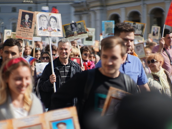 Бессмертный полк в с петербурге