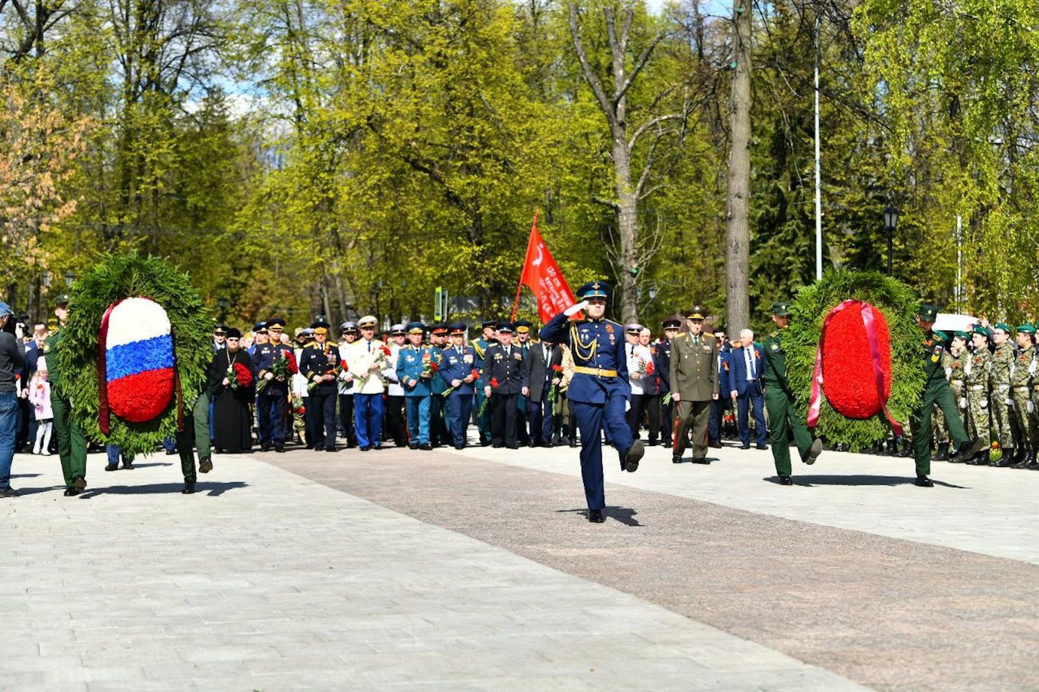 A parade of military equipment took place in Yaroslavl