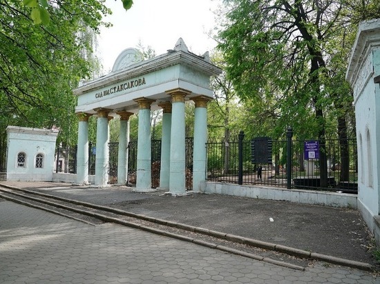Радий Хабиров рассказал, почему в саду Аксакова снесут входную арку