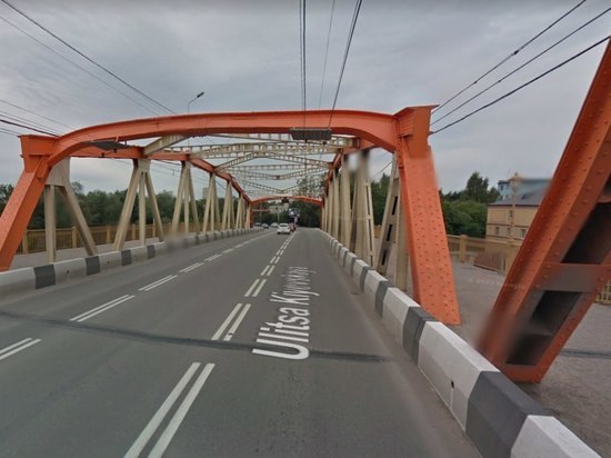 В Калининграде открыли движение по оранжевому мосту