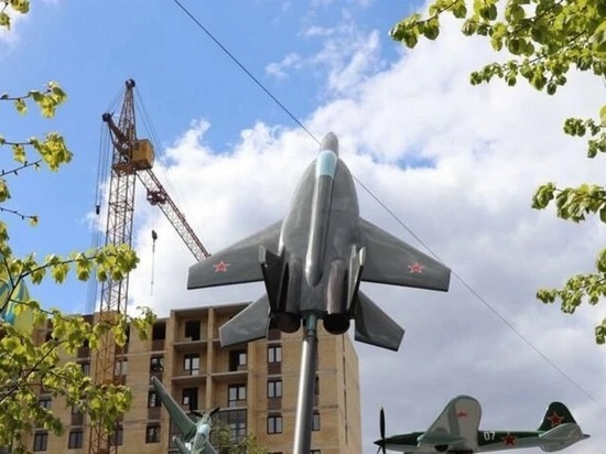 В Павловском Посаде появился памятник героям-лётчикам
