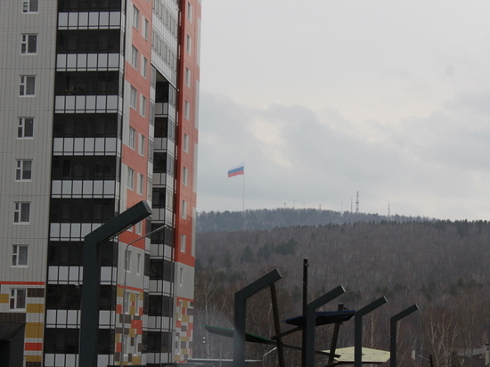 Инженер из Красноярска раскритиковал флагшток на Николаевской сопке