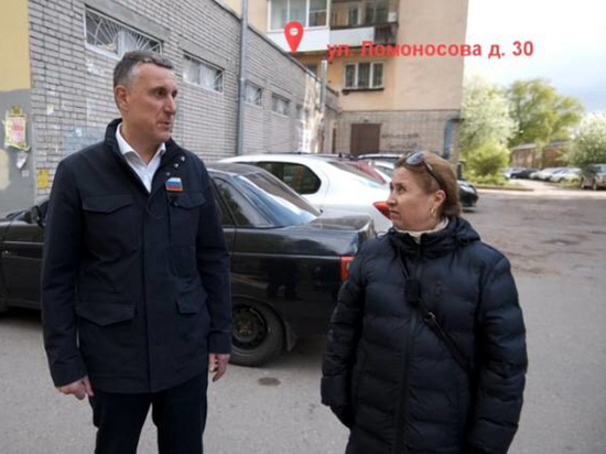 Осматривает владения: мэр Розбаум проверил состояние Псковской улицы