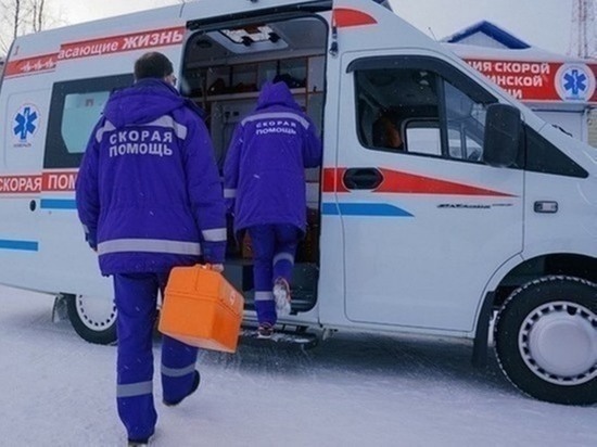 В Ноябрьске прохожие нашли у магазина труп мужчины