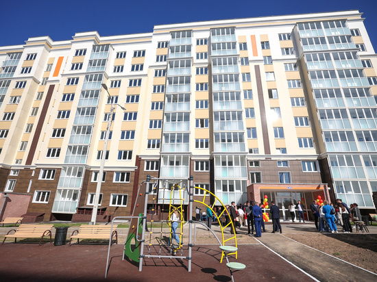 89 детей-сирот получили квартиры в Чебоксарах