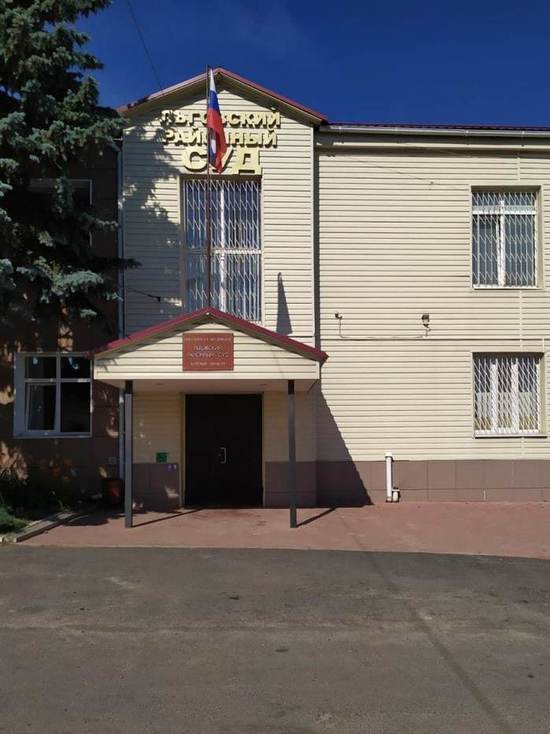 Курянку наказали за повторную езду на автомобиле без госномеров