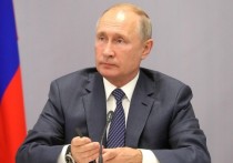 Дмитрий Песков заявил журналистам, что президент не будет собирать военных на традиционную серию совещаний в Сочи