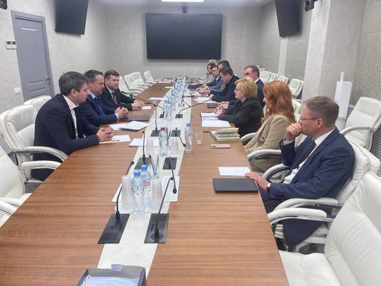 Дом для медработников: губернатор Никитин обсудил сотрудничество с руководителем ФМБА Скворцовой