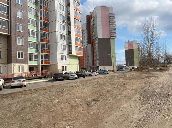 Летом около поликлиники на Мартынова в Красноярске откроется новая парковка