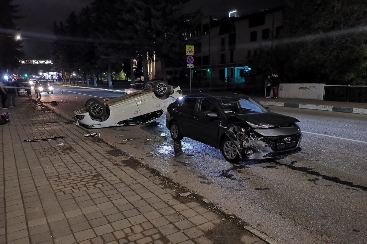 4 человека пострадали в Кисловодске из-за автоледи на иномарке - МК  Ставрополь (Кавказ)