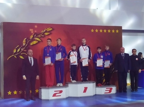 Шесть медалей завоевала команда ДНР на соревнованиях по ушу в Москве