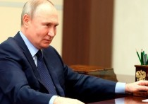 Президент РФ Владимир Путин поручил разработать дополнительные меры для сокращения оттока россиян за границу