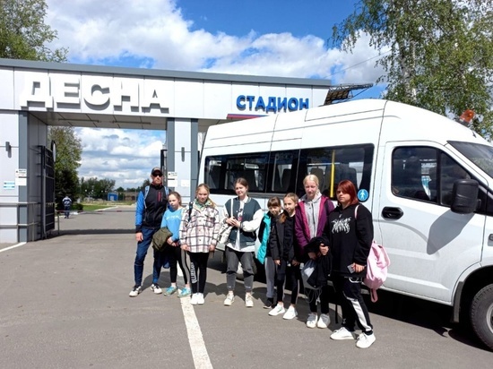 Дубровская школа на Брянщине получила новый микроавтобус