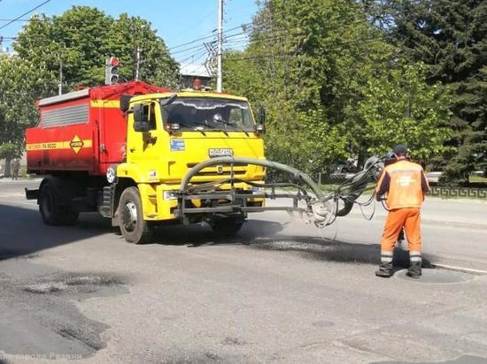За неделю в Рязани отремонтировали 7 000 квадратных метров дорог