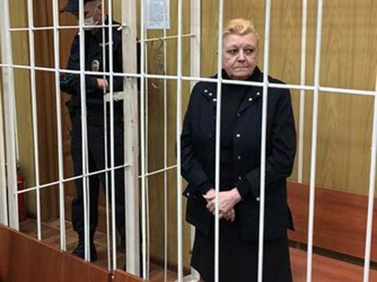 Обвиняемой по делу Алексея Баталова Дрожжиной вызвали «скорую» в суд
