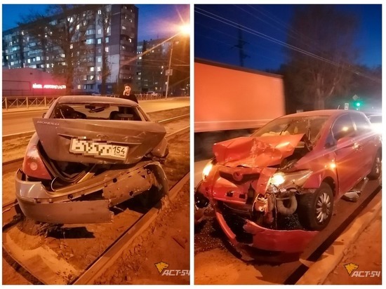 В Новосибирске на улице Петухова произошло ДТП с пострадавшими вечером 12 мая