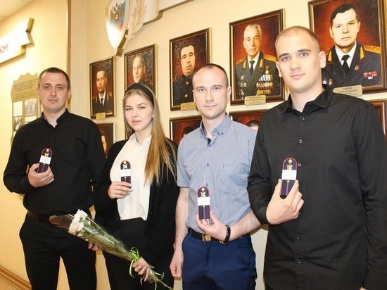 В Великом Новгороде прошла церемония вручения офицерских погон