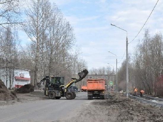 В Новодвинске начались сезонные ремонтные работы на автодорогах