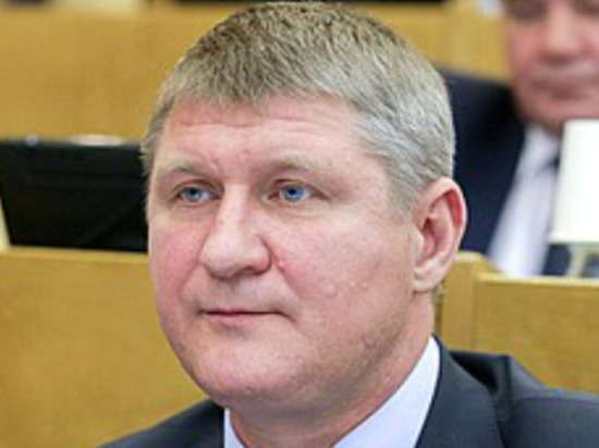 Депутат Шеремет призвал разорвать дипотношения с Великобританией из-за поставки Киеву крылатых ракет