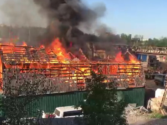 Костромские пожары: на улице Димитрова сгорела пилорама