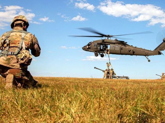 В маневрах участвуют 14 тысяч натовских военнослужащих