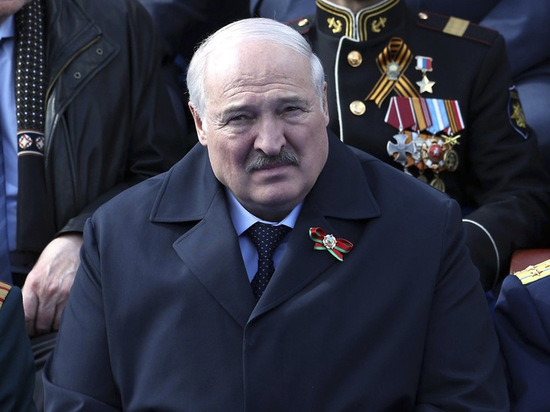 Лукашенко не появился на праздновании Дня флага и герба