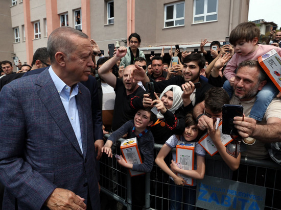 Эрдогану не удалось набрать голосов для победы в первом туре