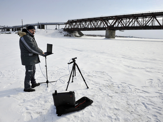 В Арктике используют уникальное оборудование для диагностики состояния моста