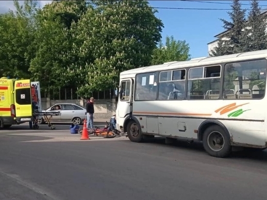 В Ельце автобус сбил велосипедиста