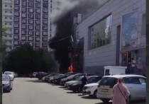 По данным телеграм-канала Shot, в «Перекрестке» на бульваре Адмирала Ушакова (Юго-Западный округ), по предварительной информации, взрываются газовые баллоны