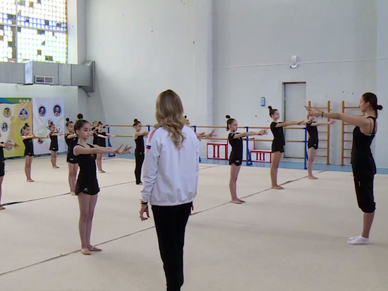 В Дагестане провели мастер-класс по художественной гимнастике