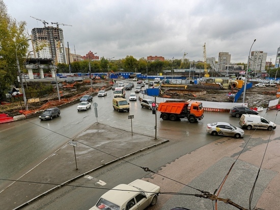В Новосибирске в июне изменят схему движения на площади Труда