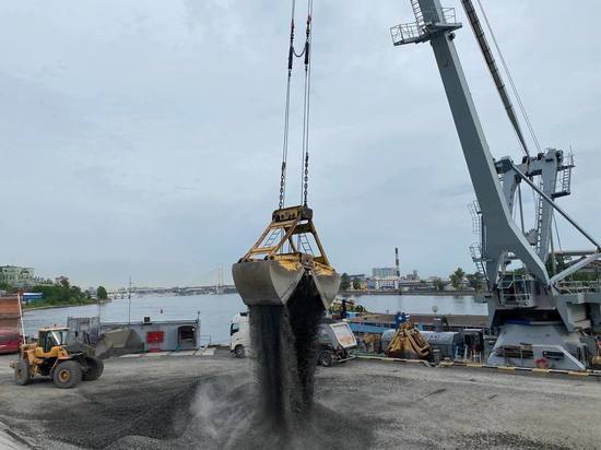 За четыре месяца грузооборот «Большого порта Санкт-Петербург» достиг 13,9 млн тонн