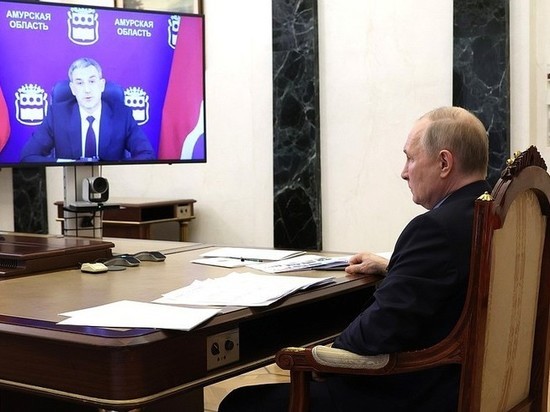 Путин пожелал успеха на выборах губернатору Амурской области Орлову
